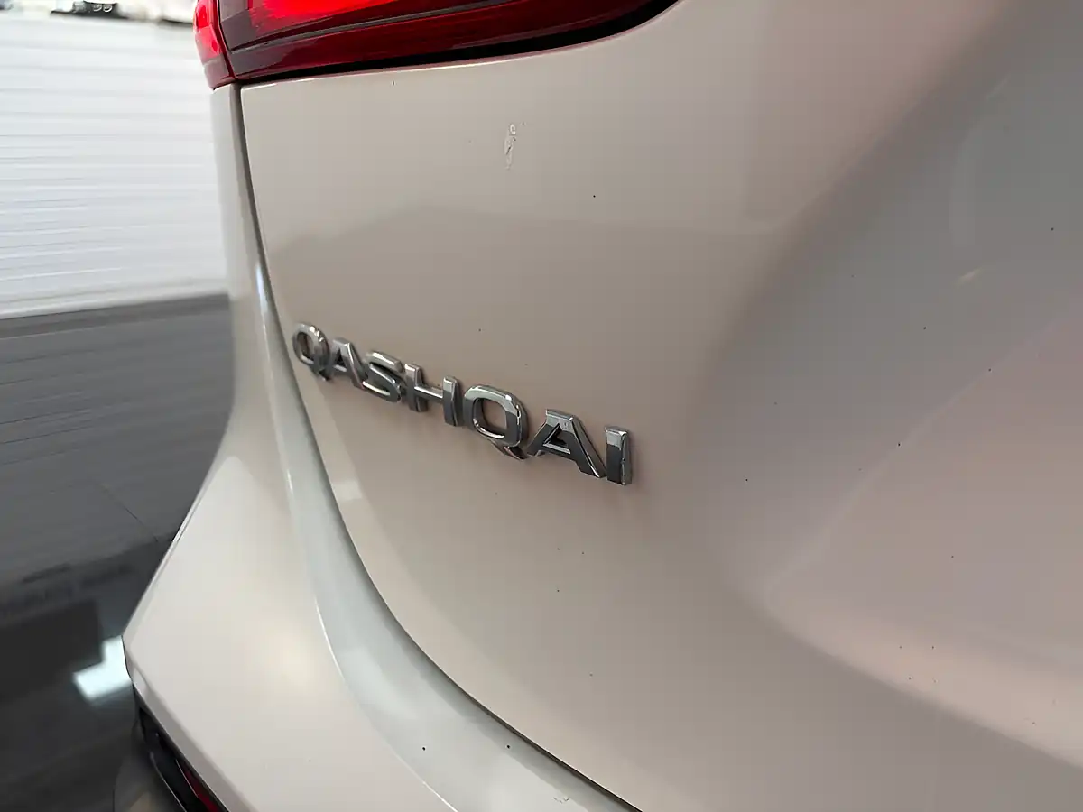 Used 2019 Nissan Qashqai N-Connecta White - Interior and Exterior details 15