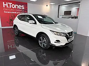 Used 2019 Nissan Qashqai N-Connecta White - Interior and Exterior details 19