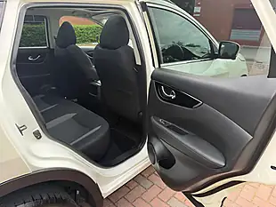 Used 2019 Nissan Qashqai N-Connecta White - Interior and Exterior details 14