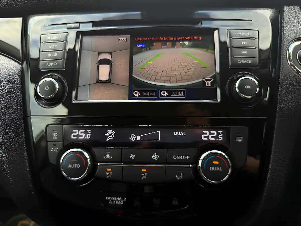 Used 2019 Nissan Qashqai N-Connecta White - Interior and Exterior details 19