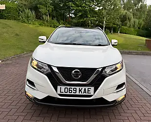 Used 2019 Nissan Qashqai N-Connecta White - Interior and Exterior details 3