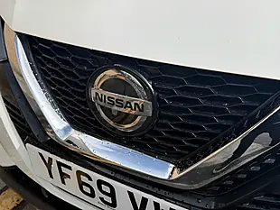 Used 2019 Nissan Qashqai N-Connecta White - Interior and Exterior details 8