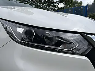 Used 2019 Nissan Qashqai N-Connecta White - Interior and Exterior details 19