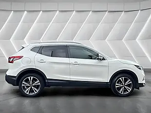 Used 2019 Nissan Qashqai N-Connecta White - Interior and Exterior details 5