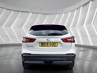 Used 2019 Nissan Qashqai N-Connecta White - Interior and Exterior details 8