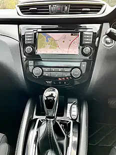 Used 2019 Nissan Qashqai N-Connecta White - Interior and Exterior details 16