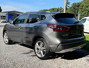 Used 2019 Nissan Qashqai N-Motion Gun Metallic - Interior and Exterior details 5