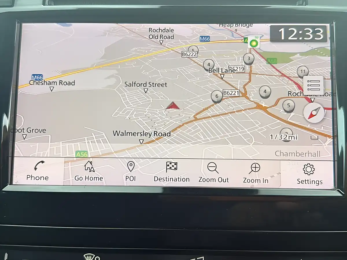 Used 2019 Nissan Qashqai Tekna Black - Interior and Exterior details 12