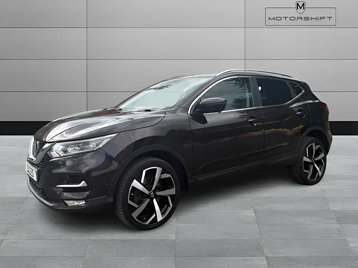 Used 2019 Nissan Qashqai Tekna Black - Interior and Exterior details 4