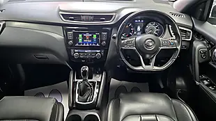 Used 2019 Nissan Qashqai Tekna+ Black - Interior and Exterior details 11