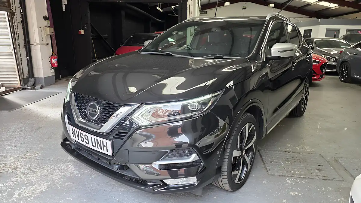 Used 2019 Nissan Qashqai Tekna+ Black - Interior and Exterior details 3
