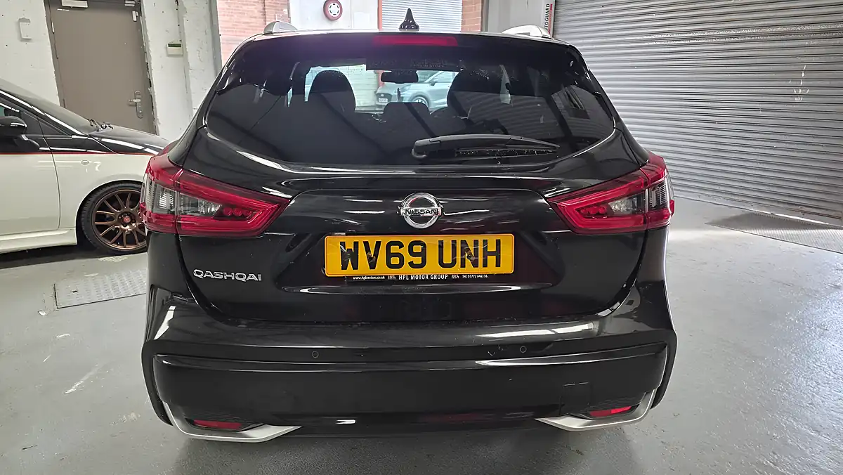 Used 2019 Nissan Qashqai Tekna+ Black - Interior and Exterior details 5