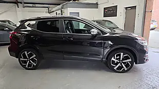Used 2019 Nissan Qashqai Tekna+ Black - Interior and Exterior details 7