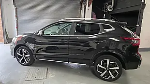 Used 2019 Nissan Qashqai Tekna+ Black - Interior and Exterior details 8