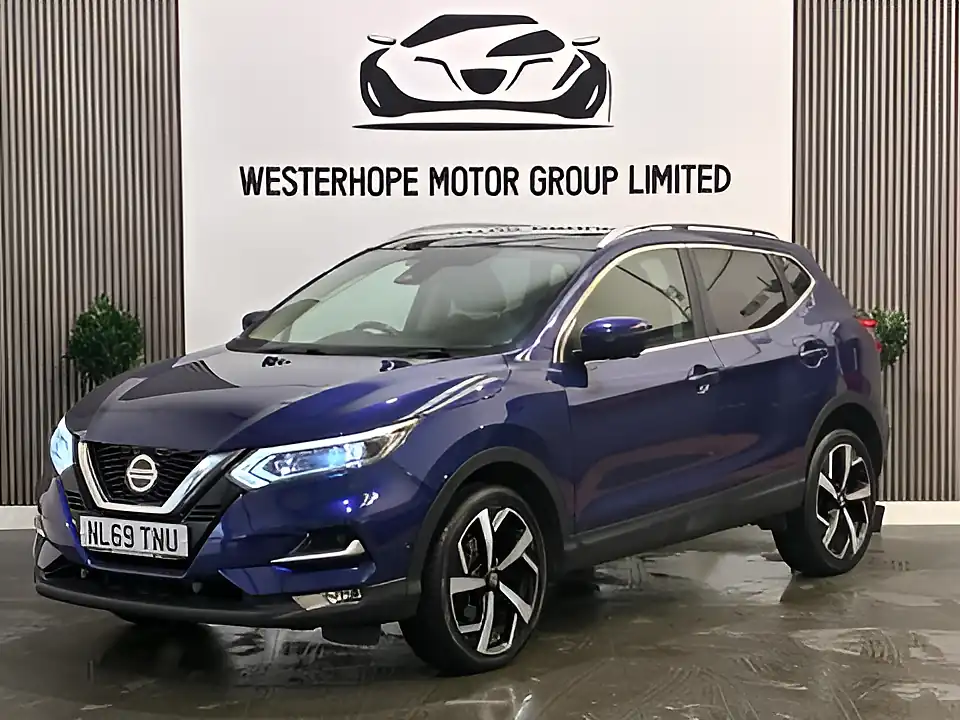 Used 2019 Nissan Qashqai Tekna Blue - Interior and Exterior details 13