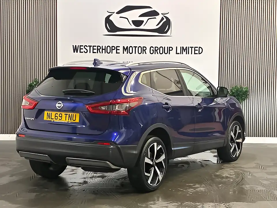 Used 2019 Nissan Qashqai Tekna Blue - Interior and Exterior details 4