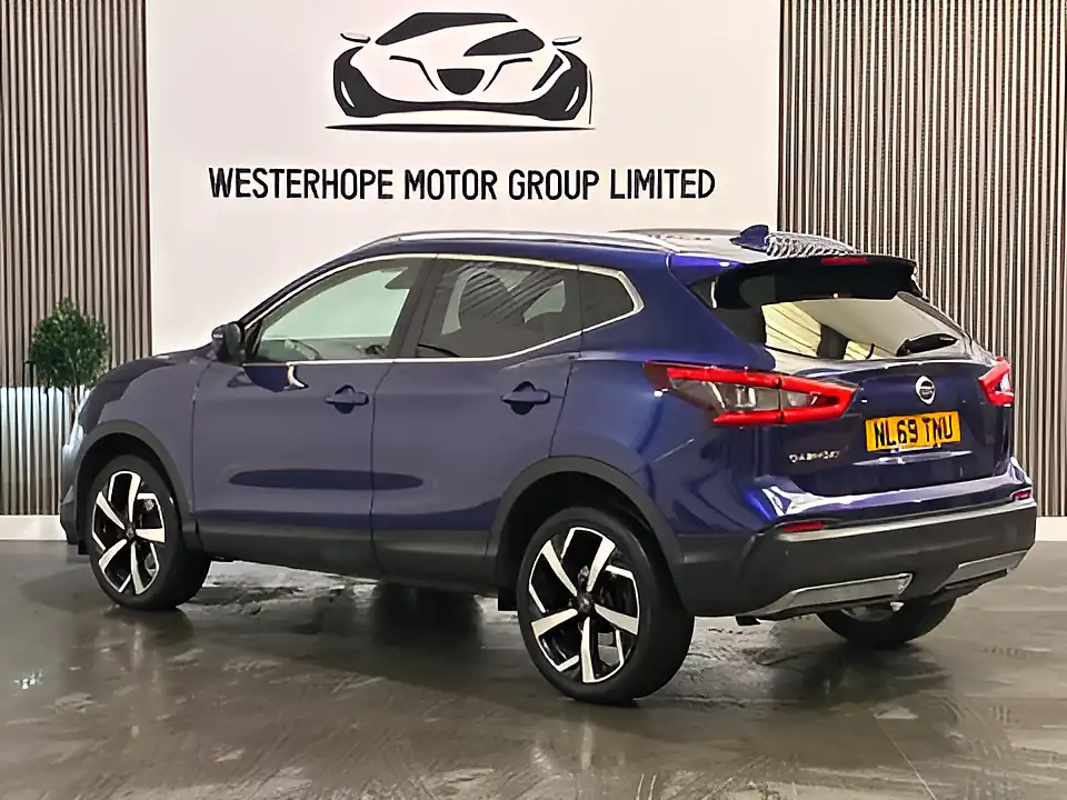 Used 2019 Nissan Qashqai Tekna Blue - Interior and Exterior details 8