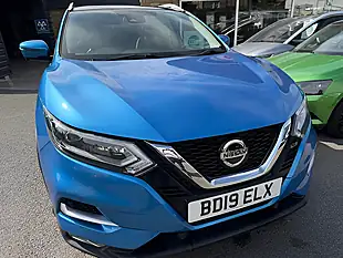 Used 2019 Nissan Qashqai Tekna Blue - Interior and Exterior details 11