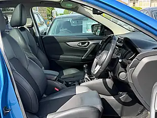 Used 2019 Nissan Qashqai Tekna Blue - Interior and Exterior details 15