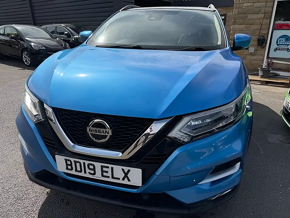 Used 2019 Nissan Qashqai Tekna Blue - Interior and Exterior details 5