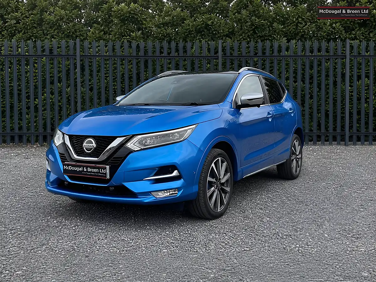 Used 2019 Nissan Qashqai Tekna+ Blue - Front View