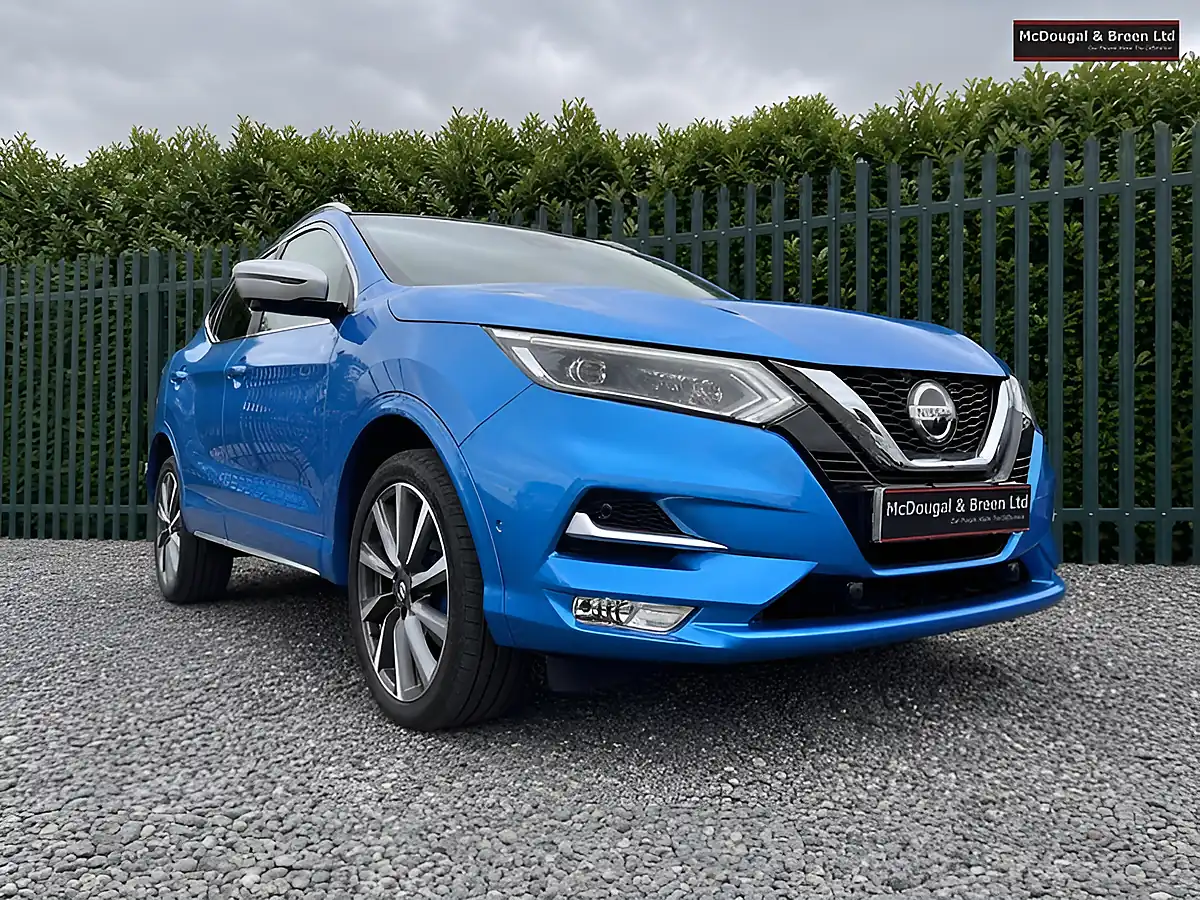 Used 2019 Nissan Qashqai Tekna+ Blue - Interior and Exterior details 11