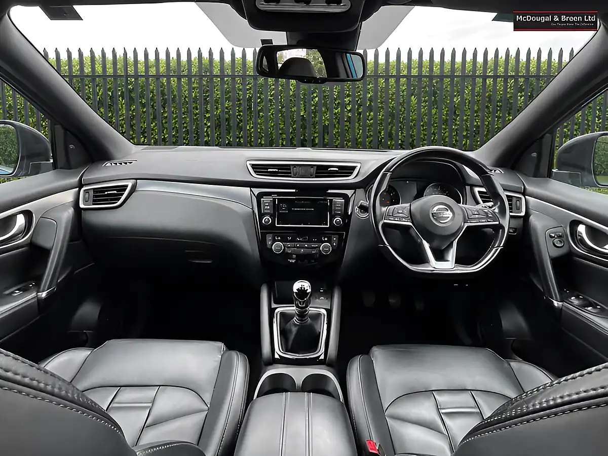 Used 2019 Nissan Qashqai Tekna+ Blue - Interior and Exterior details 12