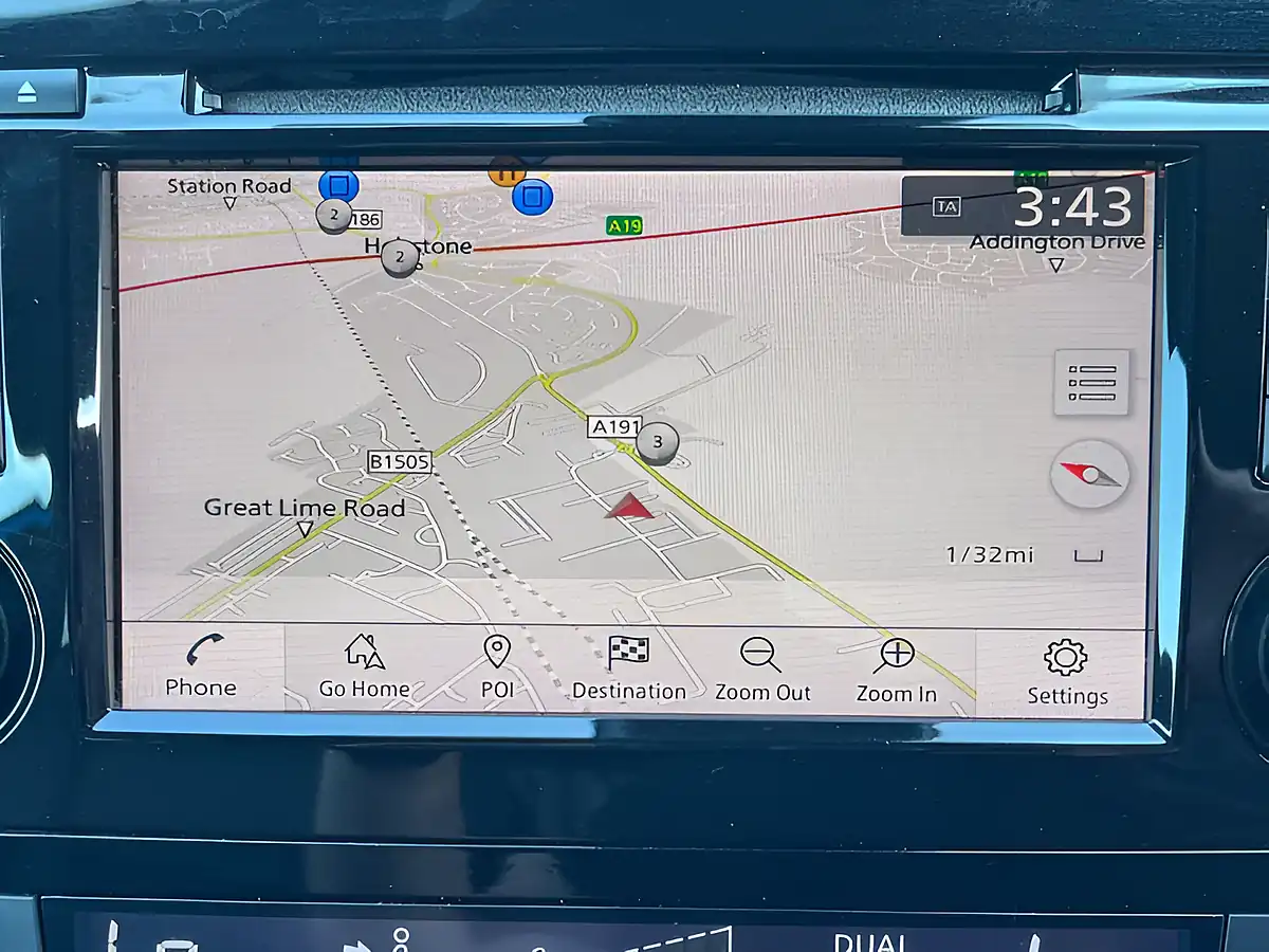 Used 2019 Nissan Qashqai Tekna+ Blue - Interior and Exterior details 18