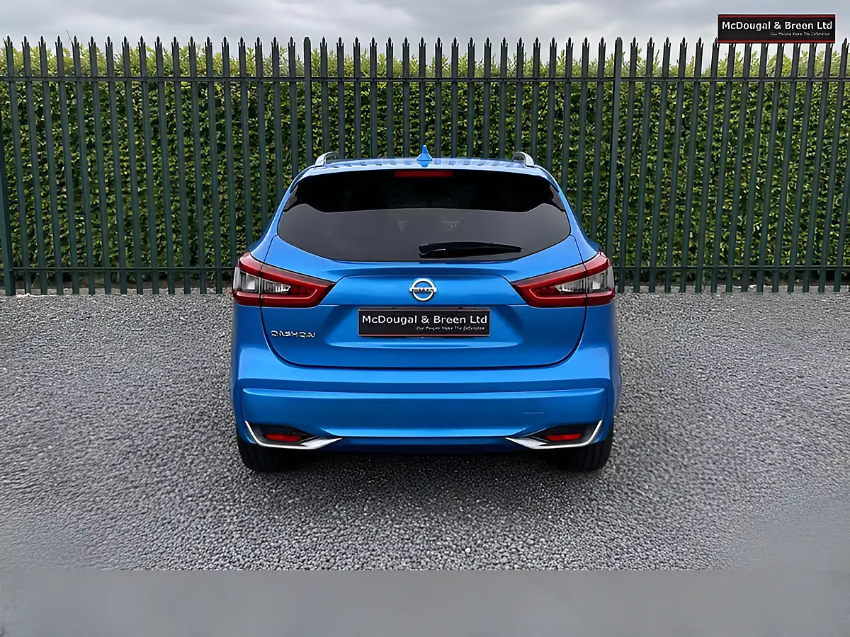 Used 2019 Nissan Qashqai Tekna+ Blue - Interior and Exterior details 4