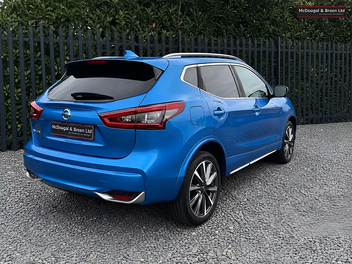 Used 2019 Nissan Qashqai Tekna+ Blue - Interior and Exterior details 5