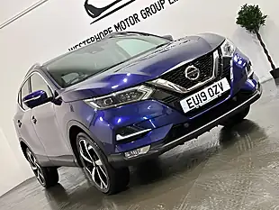 Used 2019 Nissan Qashqai Tekna Blue - Interior and Exterior details 16