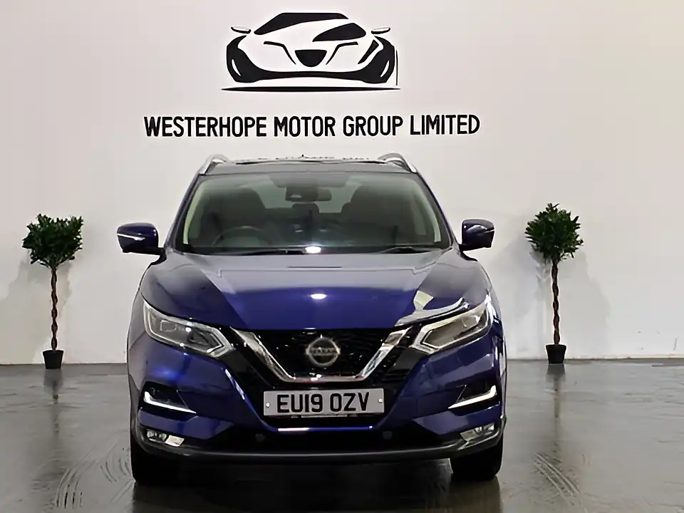 Used 2019 Nissan Qashqai Tekna Blue - Interior and Exterior details 7