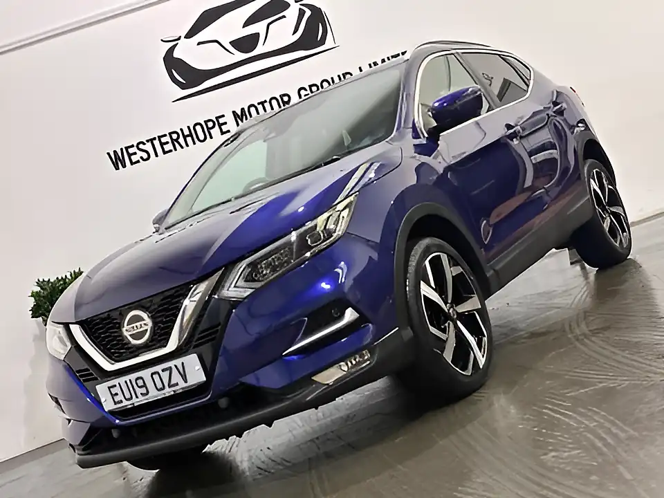 Used 2019 Nissan Qashqai Tekna Blue - Interior and Exterior details 8