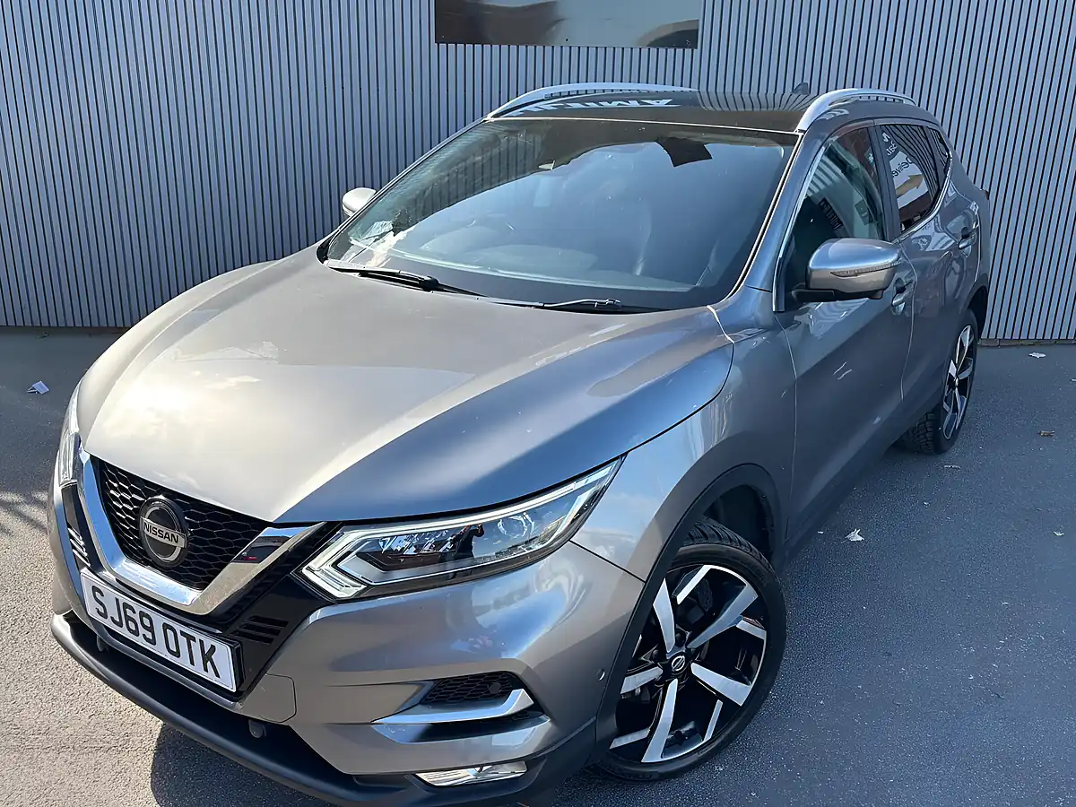 Used 2019 Nissan Qashqai Tekna Grey - Interior and Exterior details 2