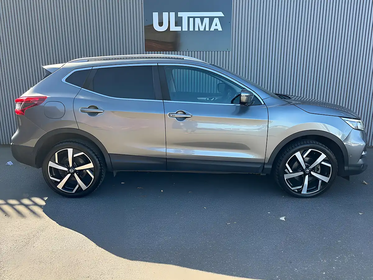 Used 2019 Nissan Qashqai Tekna Grey - Interior and Exterior details 6