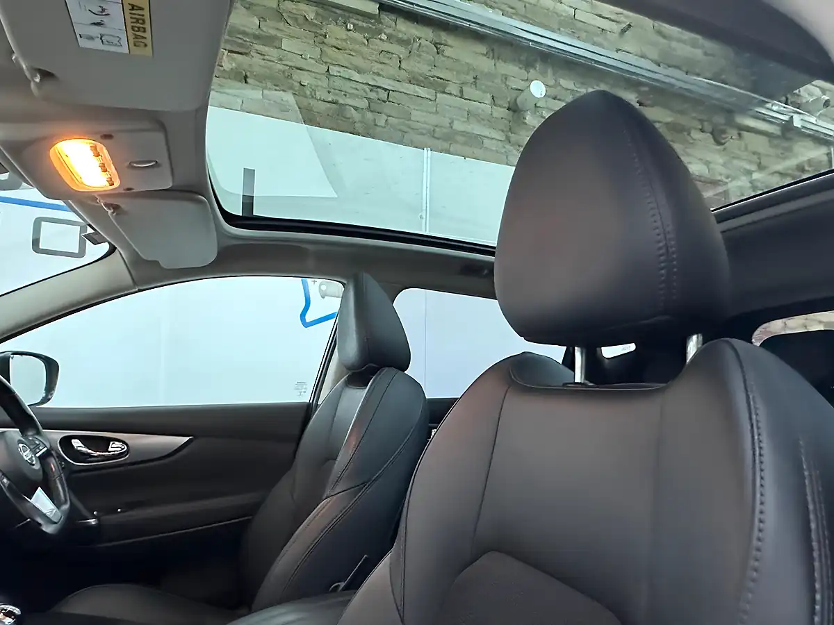 Used 2019 Nissan Qashqai Tekna Gun Metal Grey - Interior and Exterior details 11