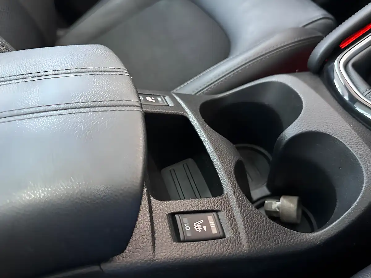 Used 2019 Nissan Qashqai Tekna Gun Metal Grey - Interior and Exterior details 14