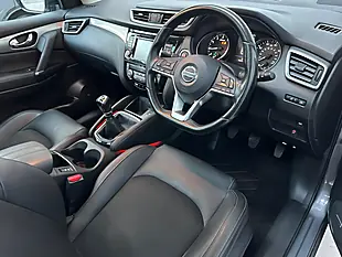 Used 2019 Nissan Qashqai Tekna Gun Metal Grey - Interior and Exterior details 3