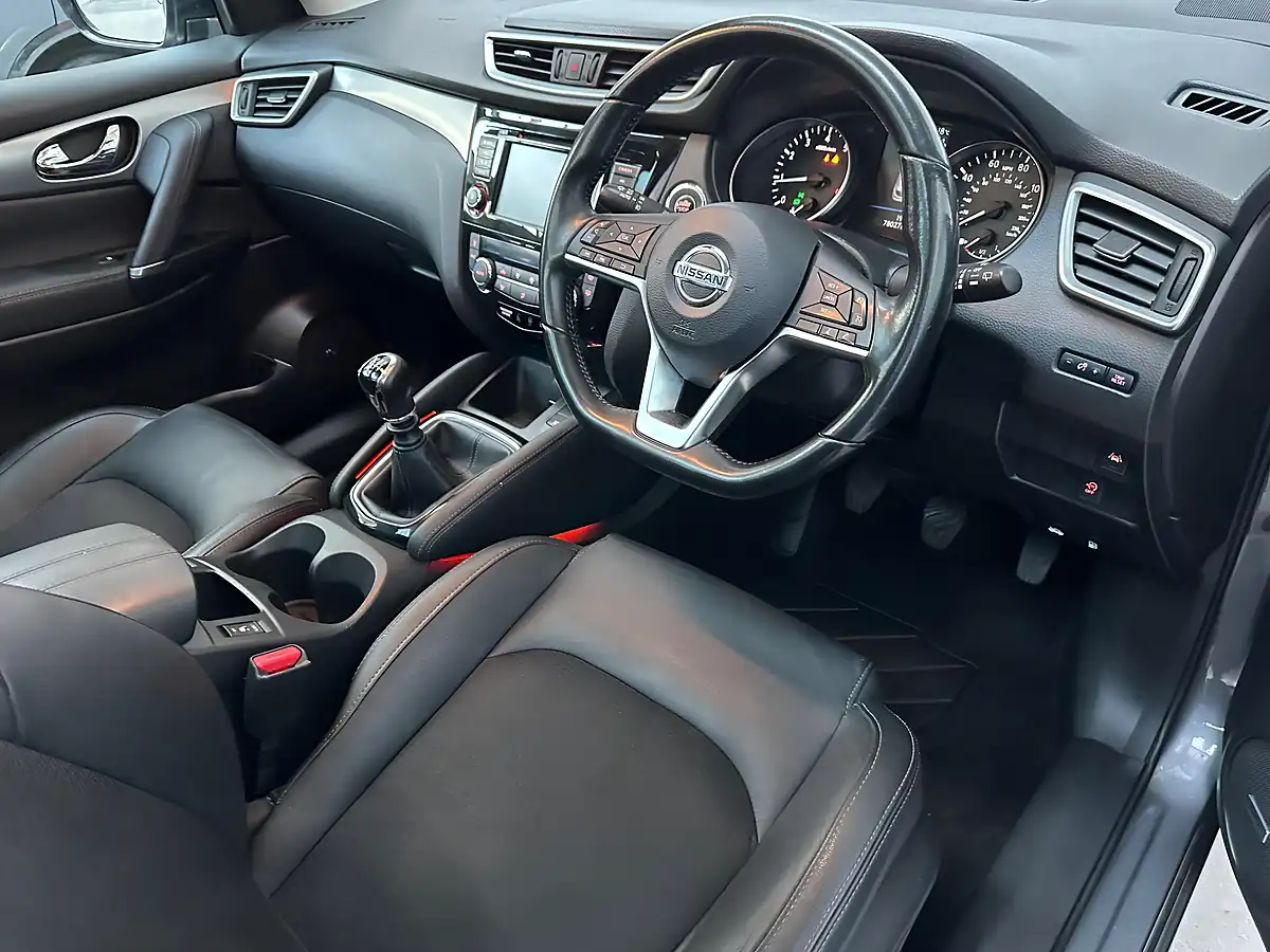 Used 2019 Nissan Qashqai Tekna Gun Metal Grey - Interior and Exterior details 3