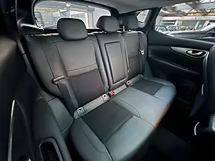 Used 2019 Nissan Qashqai Tekna Gun Metal Grey - Interior and Exterior details 4