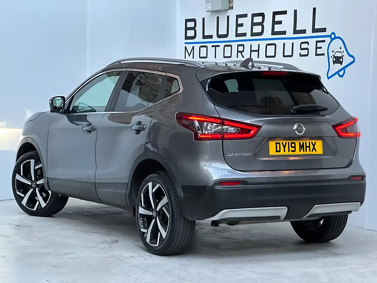 Used 2019 Nissan Qashqai Tekna Gun Metal Grey - Interior and Exterior details 5