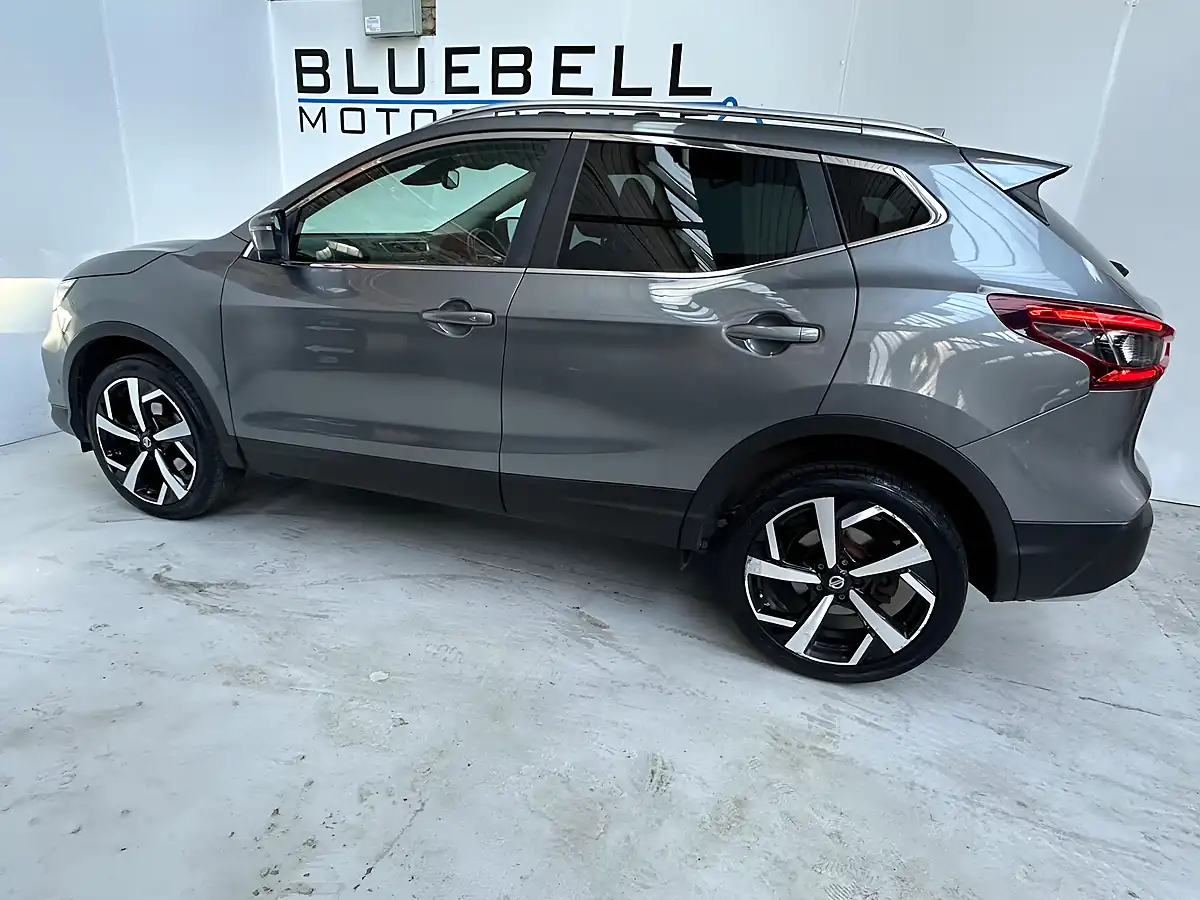 Used 2019 Nissan Qashqai Tekna Gun Metal Grey - Interior and Exterior details 8