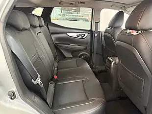 Used 2019 Nissan Qashqai Tekna Silver - Interior and Exterior details 5