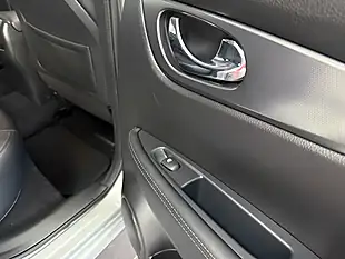 Used 2019 Nissan Qashqai Tekna Silver - Interior and Exterior details 6