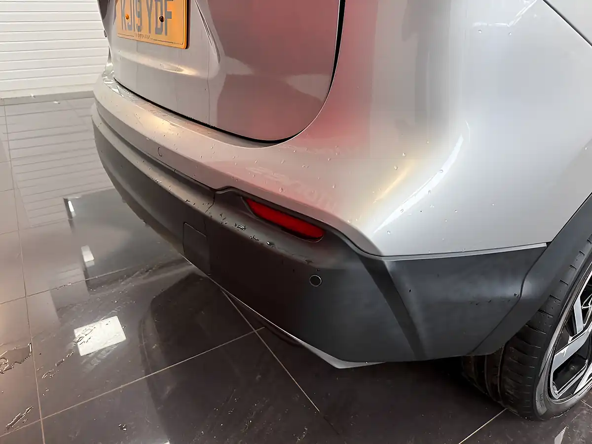 Used 2019 Nissan Qashqai Tekna Silver - Interior and Exterior details 9