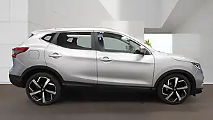 Used 2019 Nissan Qashqai Tekna Silver - Interior and Exterior details 5