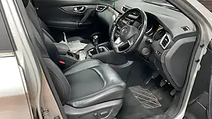 Used 2019 Nissan Qashqai Tekna Silver - Interior and Exterior details 9