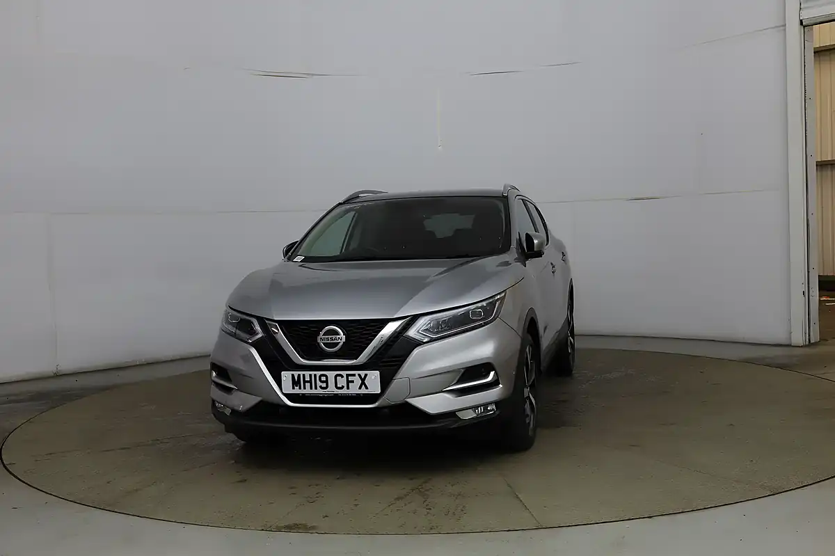 Used 2019 Nissan Qashqai Tekna Silver - Interior and Exterior details 2