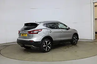 Used 2019 Nissan Qashqai Tekna Silver - Interior and Exterior details 6