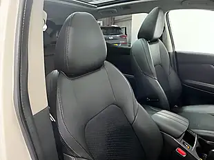 Used 2019 Nissan Qashqai Tekna White - Interior and Exterior details 9